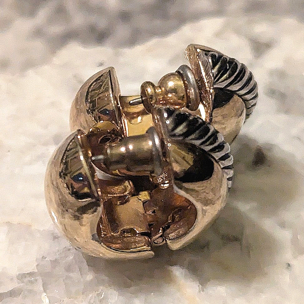 RARE Vintage Signed Erwin Pearl Gold/Silver Tone Cable Chunky Pierced Earrings - Picture 2 of 8